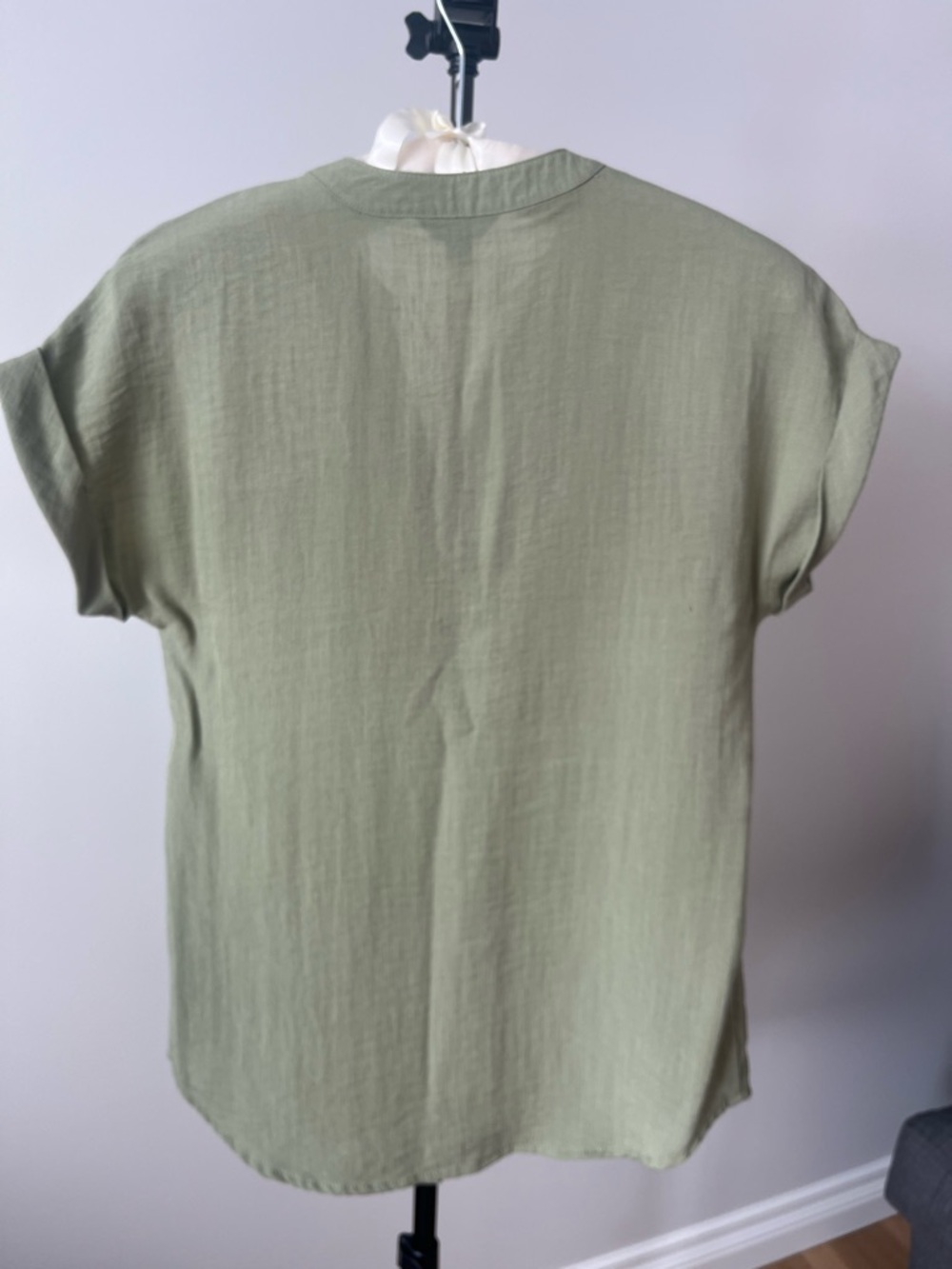 Rachel Roy Sage Green Short Sleeve Split-Neck Tunic Natural Vibe US S - Picture 3 of 13